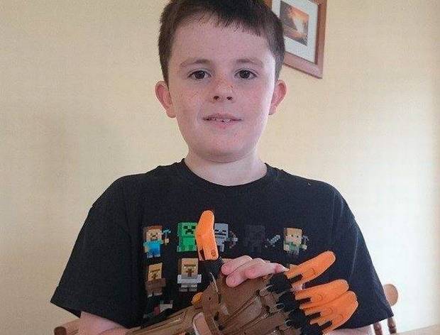 irish-schoolboy-3dp-hand