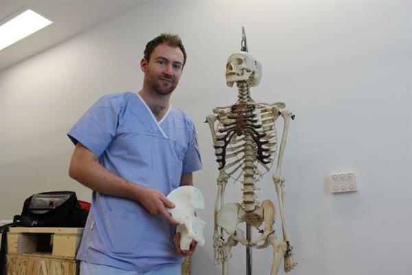 استفاده از چاپگر سه بعدی برای مدل سازی اختصاصی استخوان‌های هر بیمار