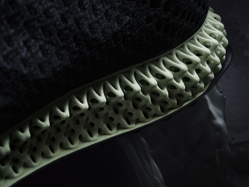 نخستین تولید انبوه کفشهای چاپ سه بعدی شرکت آدیداس