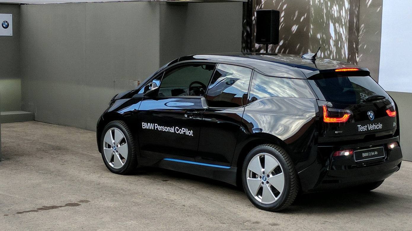 شرکت خودروسازی BMW به Android Auto «نه» گفت
