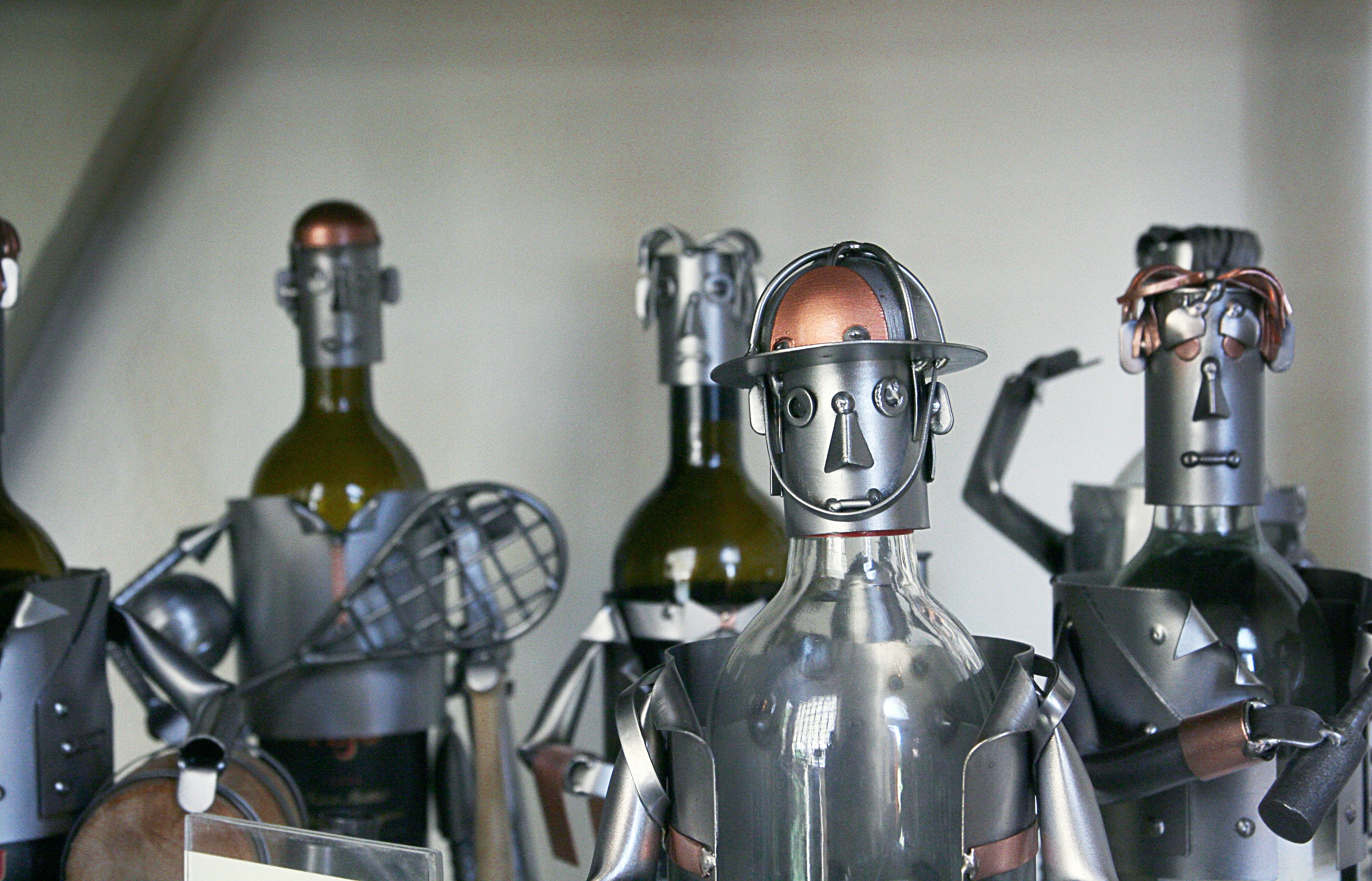 تصور آسیموف از محصول هوش مصنوعی ربات‌های انسان نما بود.