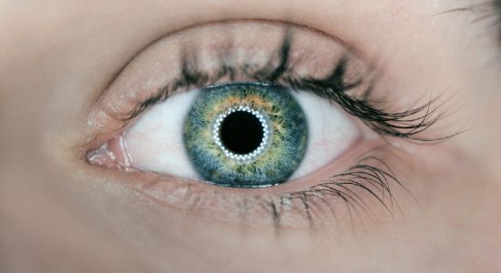 رصد سلامتی به کمک لنزهای تماسی