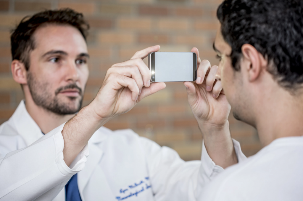معرفی فناوری های ردیابی وضعیت سلامت و تشخیص بیماری مبتنی بر گوشی های هوشمند