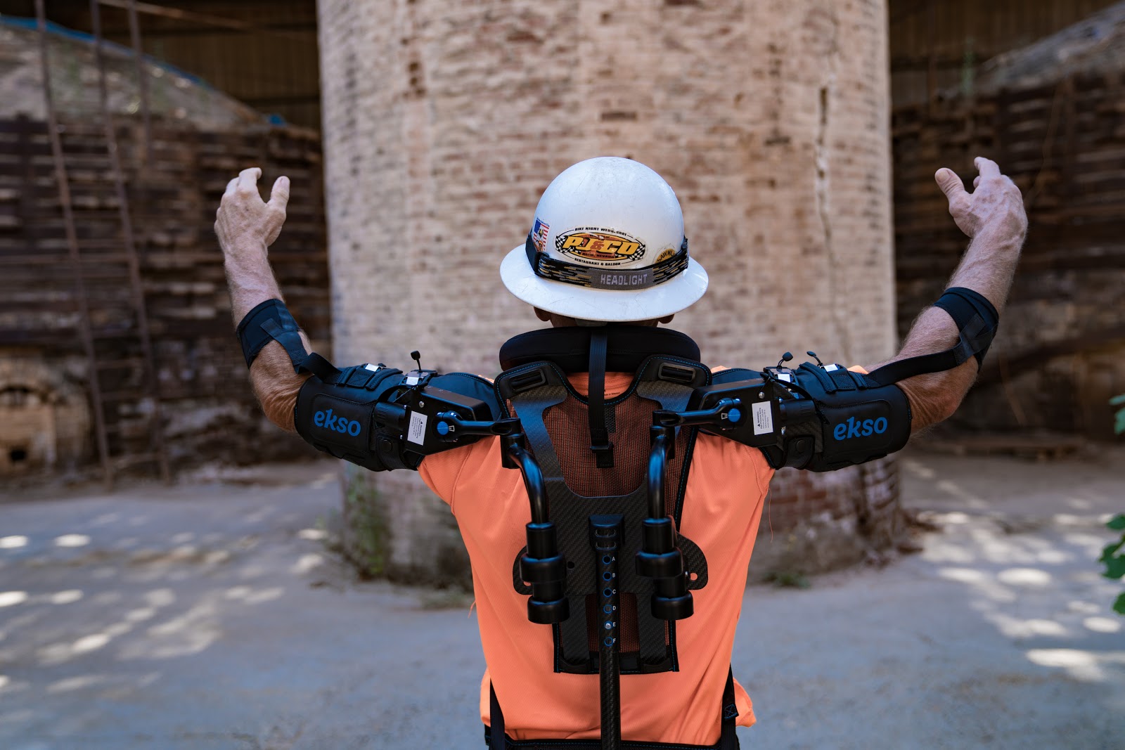 eksoworks vest