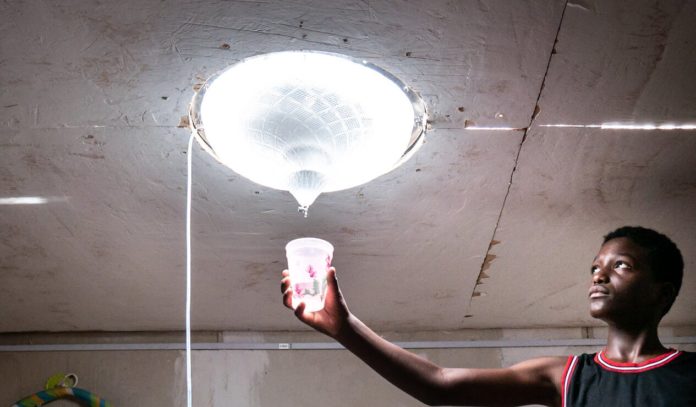 ابداع یک نورگیر خورشیدی برای شیرین کردن آب دریا