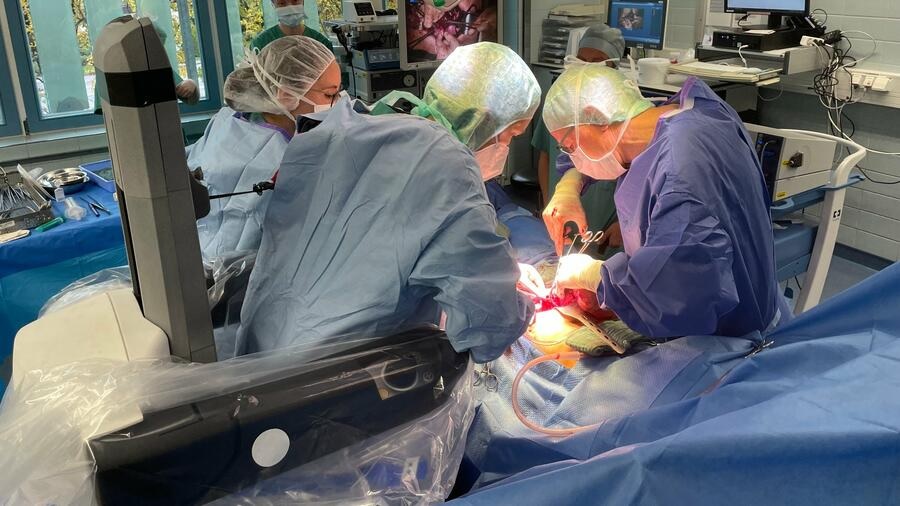 اسکلت بیرونی موجب تسکین جراحان و محافظت از بیماران در اتاق عمل