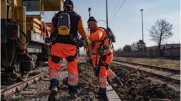 اسکلت بیرونی جدید برای حمایت از کارگران راه آهن