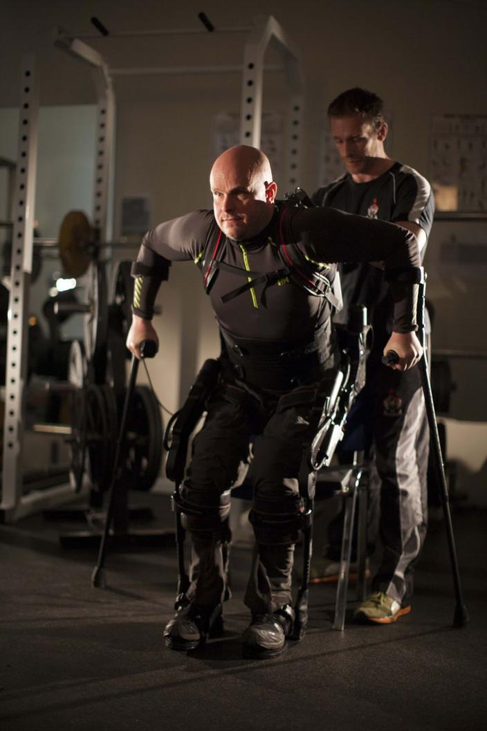 ucla-ekso-bionics-stimulation