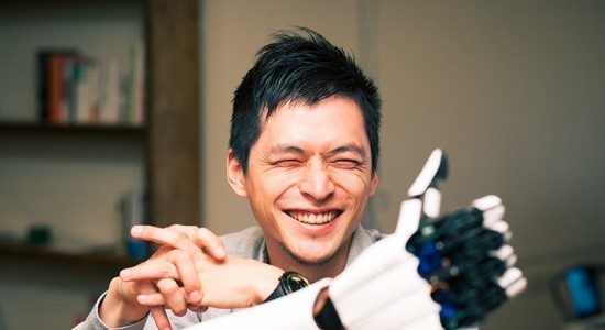 گفتگو با tetsuya konishi طراح بازوی مصنوعی شرکت exiii