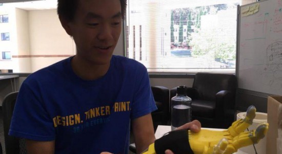 دست مصنوعی برای بازی بسکتبال با فناوری چاپ سه بعدی