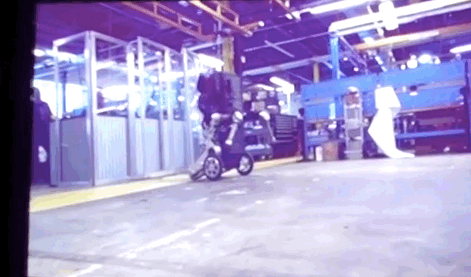 تماشا کنید: حرکات تحسین برانگیز ربات چرخدار Handle محصول جدید Boston Dynamics
