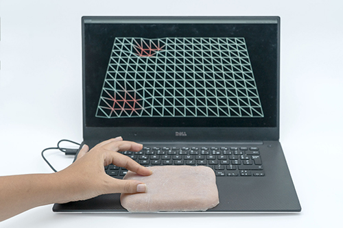 پوست مصنوعی Bristol به عنوان دستگاه ورودی رایانه