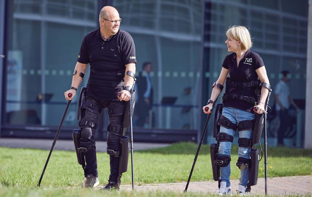 اگزواسکلتون ReWalk Robotics با نام ReWalk 6.0