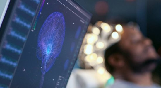 بازیابی حس لامسه در بیماران آسیب نخاعی با رابط جدید مغز و رایانه