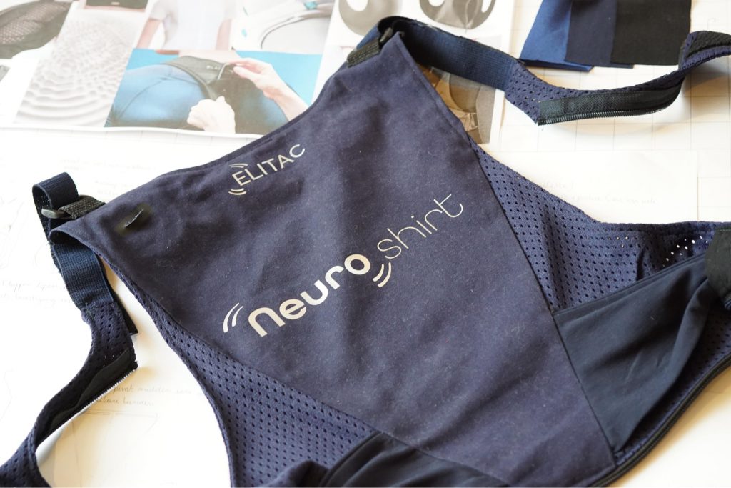 بازخورد و راهنمایی لمسی برای جراحان مغز و اعصاب: NeuroShirt
