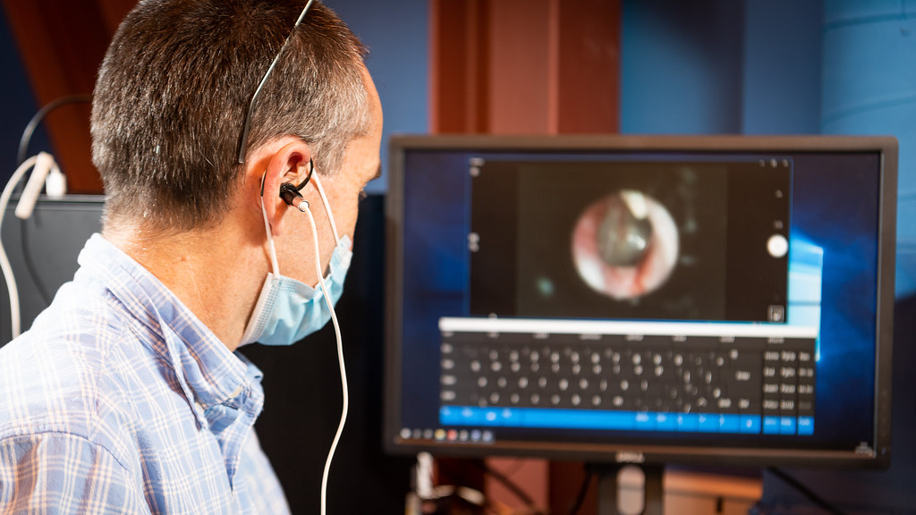 روش جدید برقراری ارتباط مبتلایان به نشانگان قفل شدگی با استفاده از یک عضله پنهان در گوش